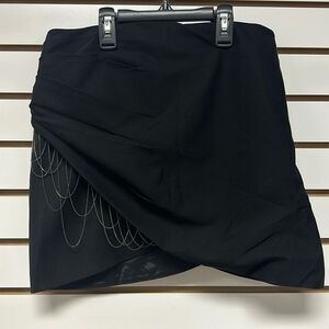 BEBE Black Side Ruched Mini Skirt with Chain Details. Sz 2